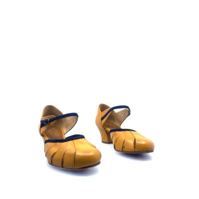 AVA CAMEL