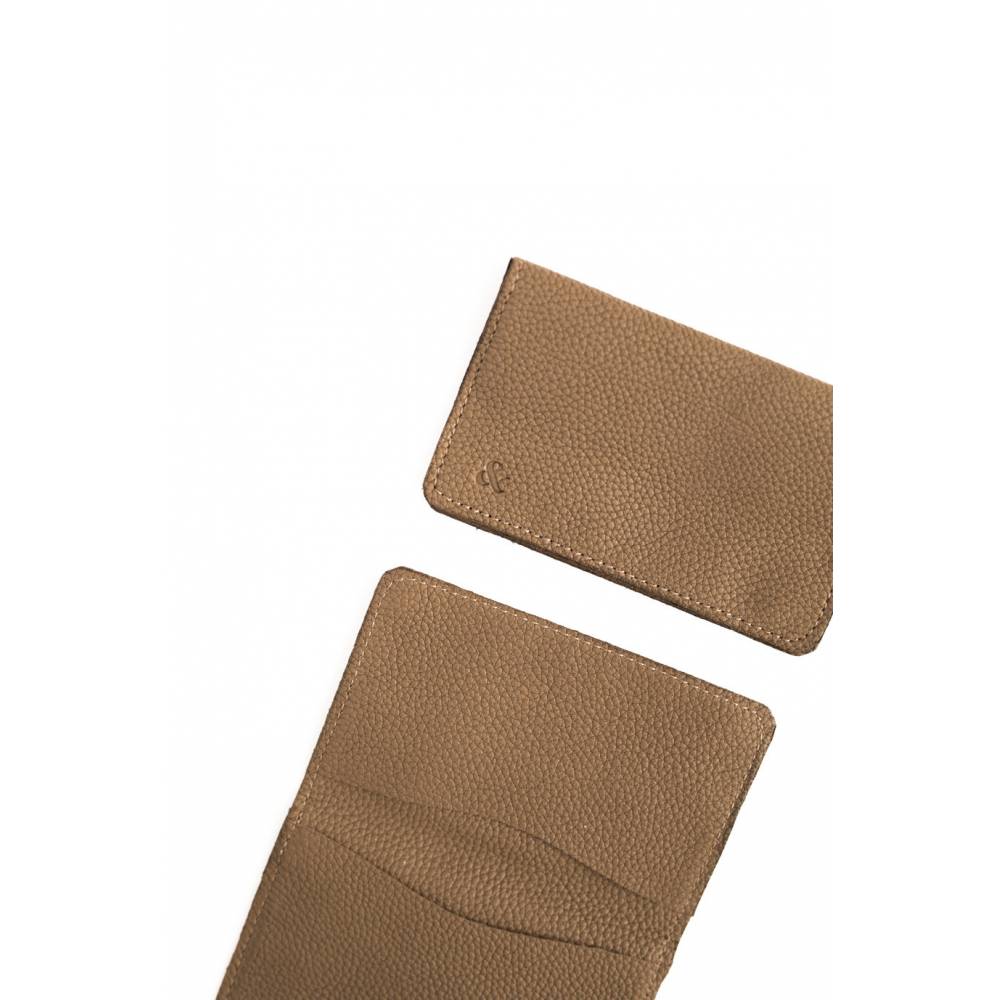 Slide Swing TARJETERO TRIPLE DE PIEL TAUPE thumbnail 4