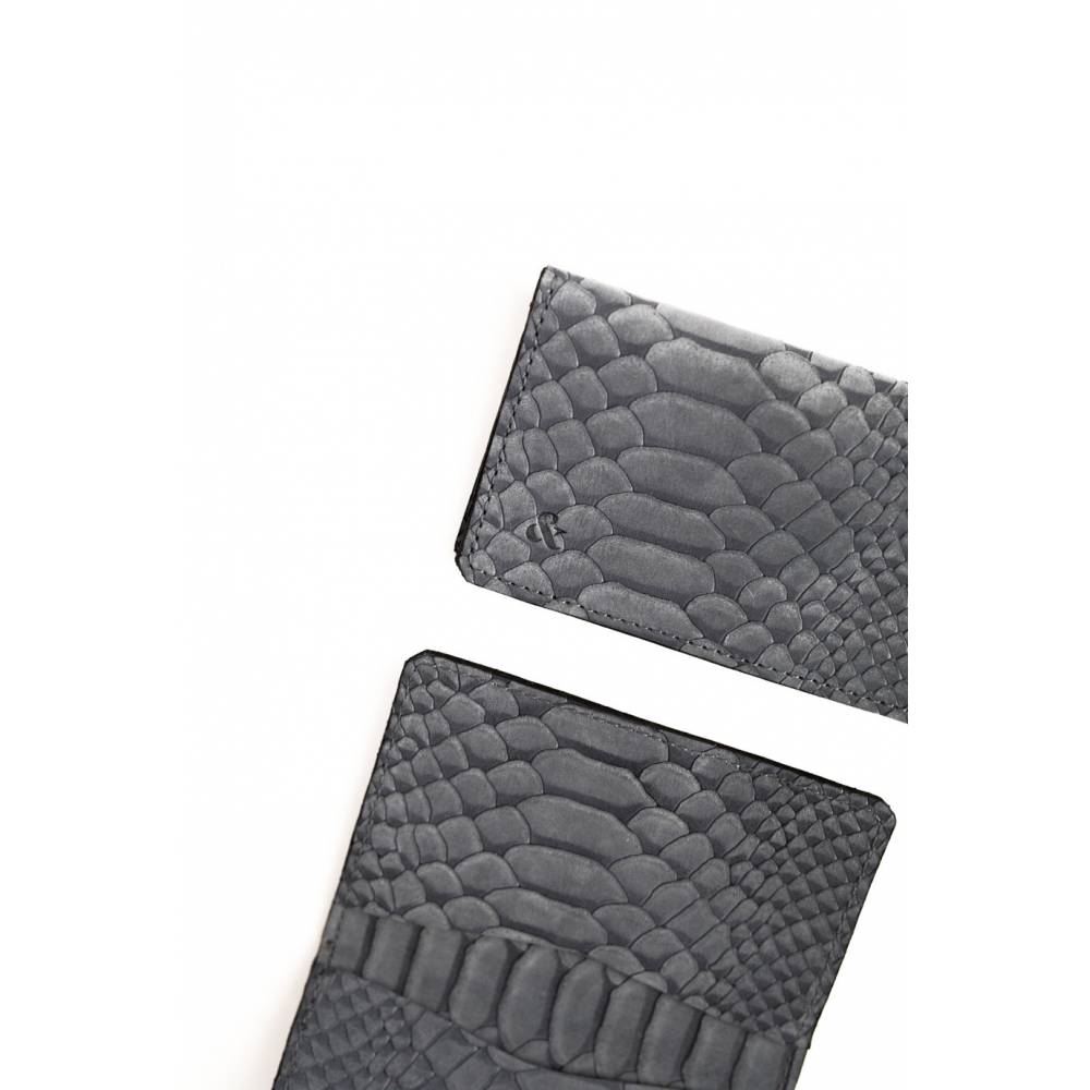 Slide Swing TARJETERO TRIPLE DE PIEL ESCAMAS AZUL/GRIS thumbnail 3